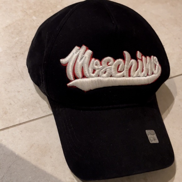 Authentic Moschino hat - Picture 6 of 6